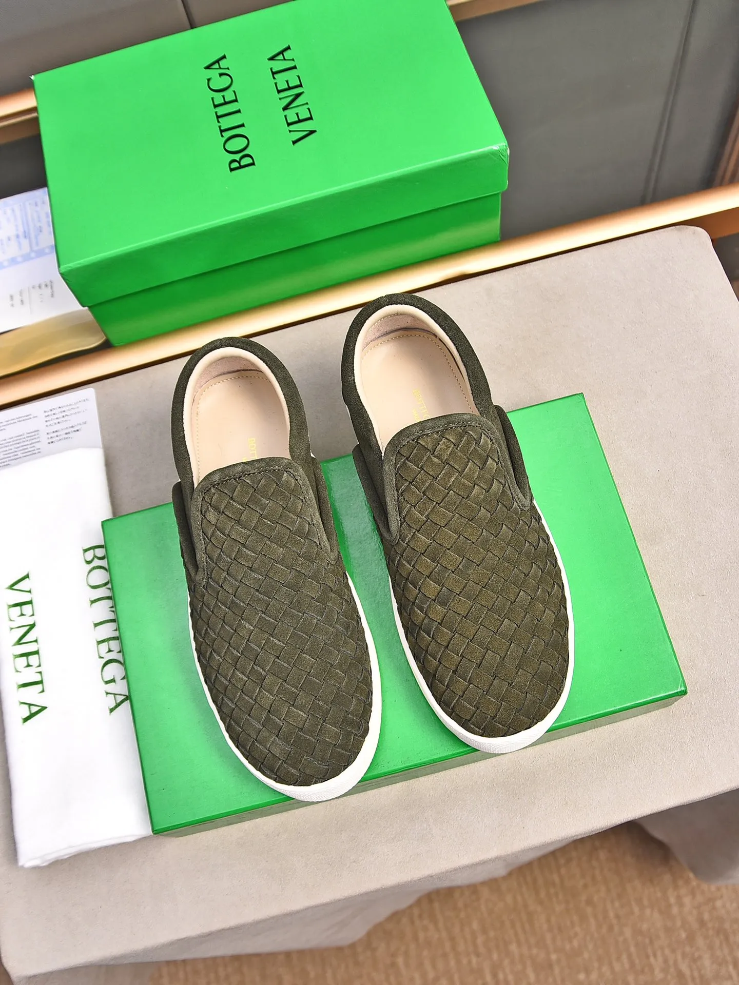 Men's shoes 💰460 [Sleeves series] BOTTEG* VENET* - high-end boutique Size: 38-44 (45 customized) BV new product, first-layer cowhide artificially woven classic style harmoniously blends with contemporary fashion temperament, rubber soles are light and flexible, water-dyed sheepskin pads! [Taobao, Tmall, and live streaming are the first choices]